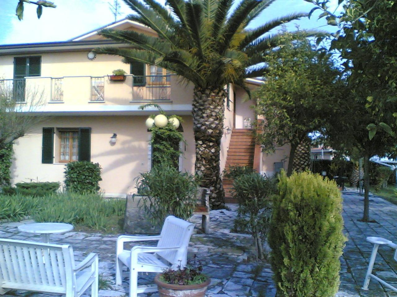 Bed&Breakfast Giardino Agritourist Controguerra Экстерьер фото